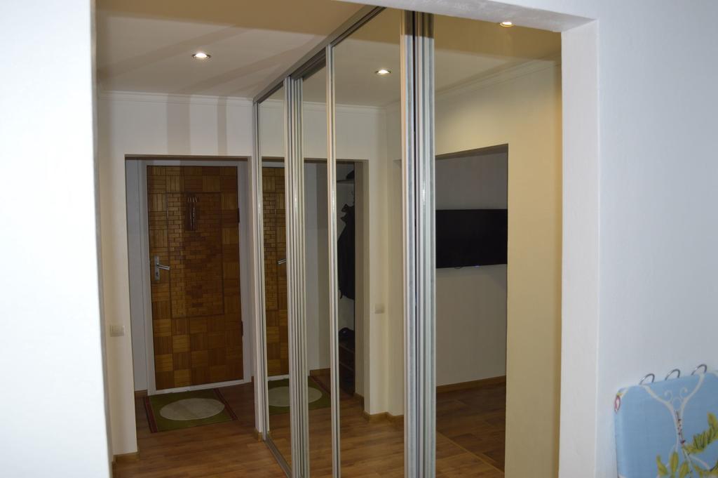 Apartment On Pribuzhskaya 2 Khmelʼnytsʼkyy エクステリア 写真