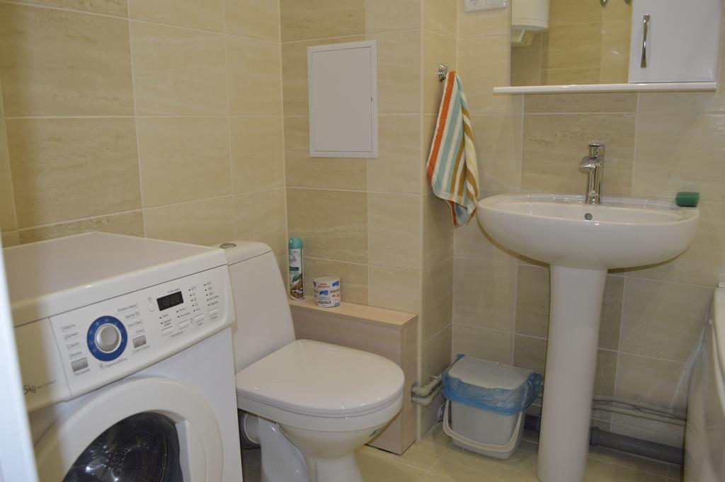 Apartment On Pribuzhskaya 2 Khmelʼnytsʼkyy エクステリア 写真